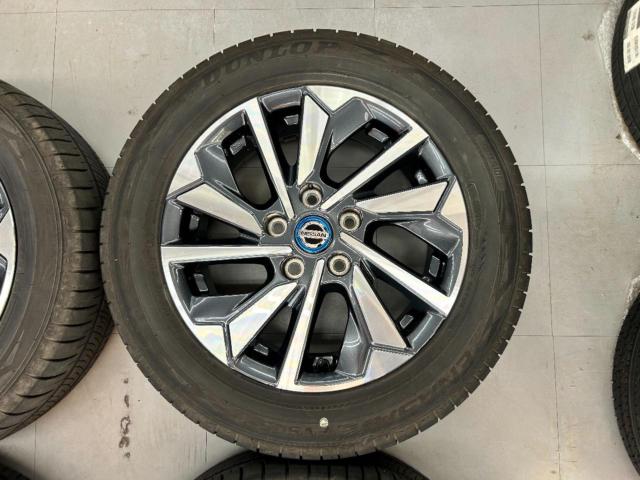 日産 C27/セレナハイウェイスター後期純正ホイール  + DUNLOP ENASAVE RV505