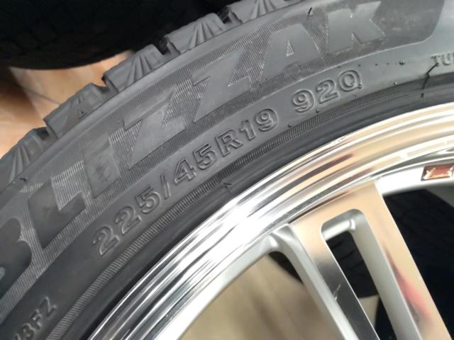 weds
LEONIS
TR
+
BRIDGESTONE (Bridgestone)
BRIDGESTONE
BLIZZAK
VRX3