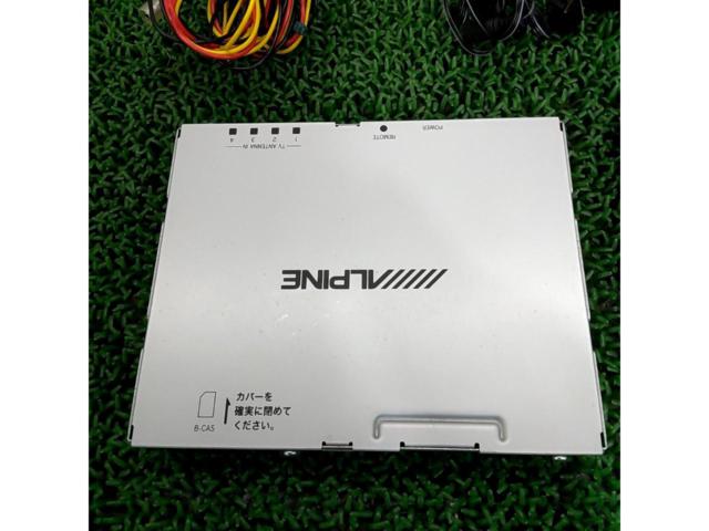 ALPINE
TUE-T500
4x4 general-purpose digital terrestrial TV tuner