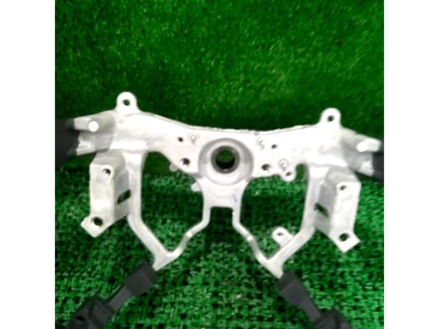 TOYOTA 純正ステアリング【200系ハイエース/4型以降】