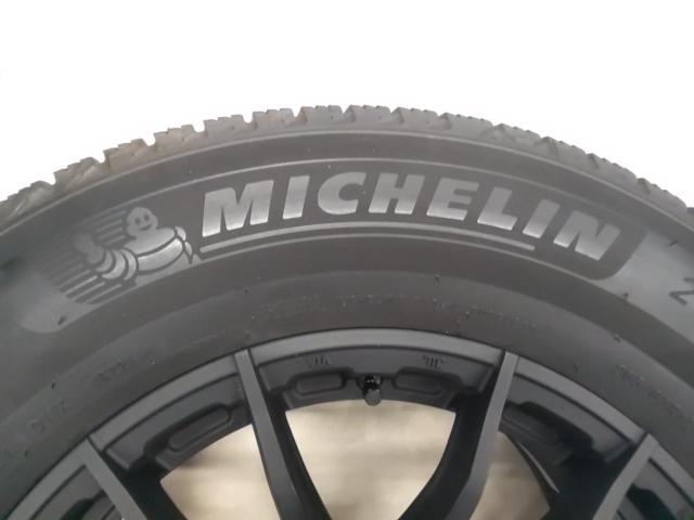RAYS GRAM LIGHTS 57XR-X + MICHELIN X ICE SNOW