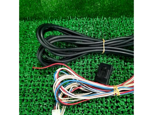 Wakeari
ALPINE
RCA distributor for TMX-R1000
