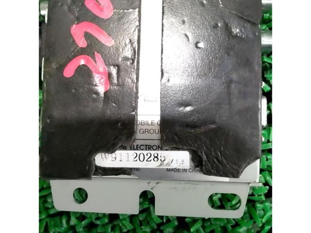 Wakeari
ALPINE
RCA distributor for TMX-R1500
