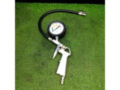 Unknown Manufacturer
Tire air gauge