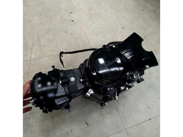 SNAKEMOTORS 横型エンジン+キャブレター