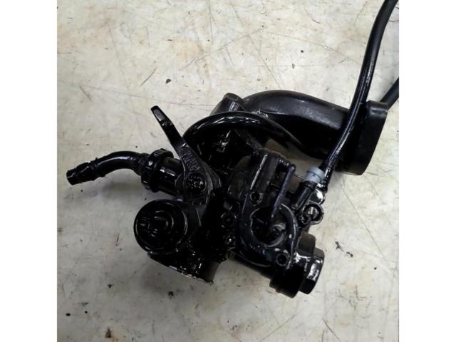 SNAKEMOTORS 横型エンジン+キャブレター