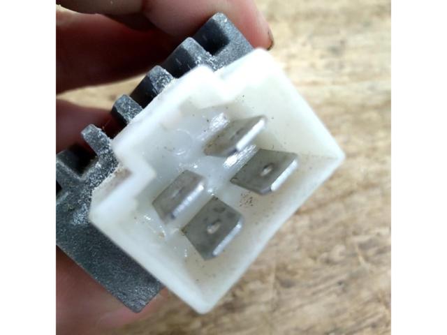 メーカー不明 12V用レギュレーター 汎用【モンキー/ゴリラなどに】
