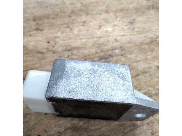 メーカー不明 12V用レギュレーター 汎用【モンキー/ゴリラなどに】