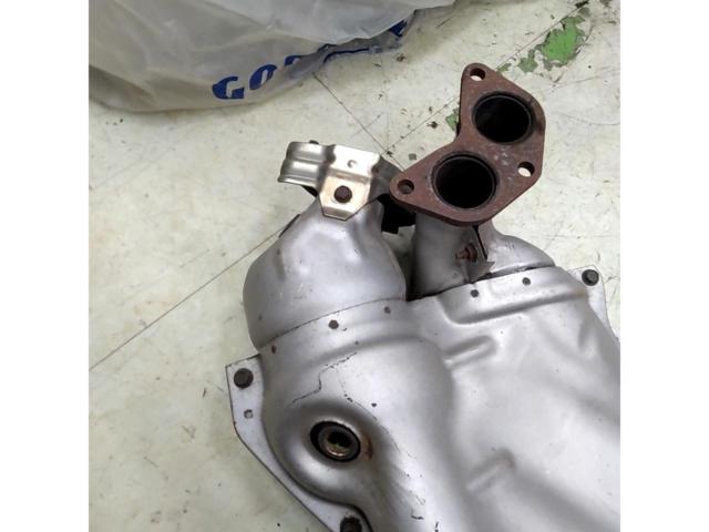 トヨタ 86/ZN6前期 純正エキゾーストマニホールド