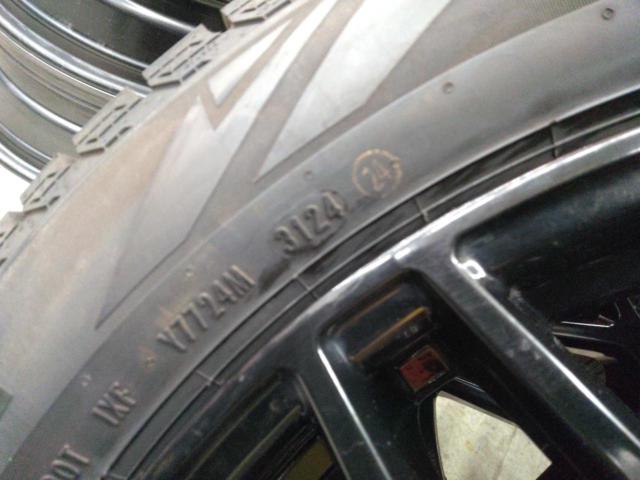 BADX D.O.S. GavialⅡ  + PIRELLI PIRELLI ICE ZERO ASIMMETRICO 225/50R18