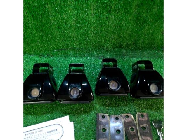 TERZO
EF-DRX
Foot for direct roof