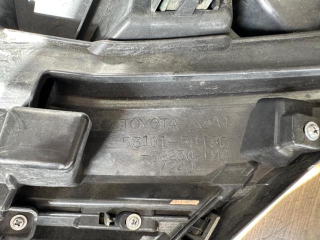 TOYOTA 純正フロントグリル【20系 ヴェルファイア】