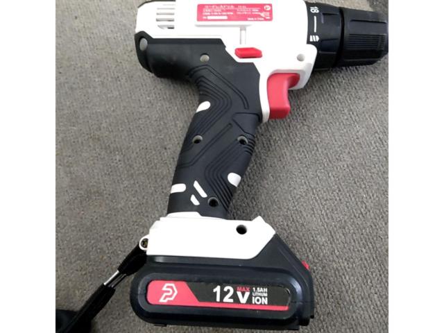 Prostormer
12V
Rechargeable electric drill