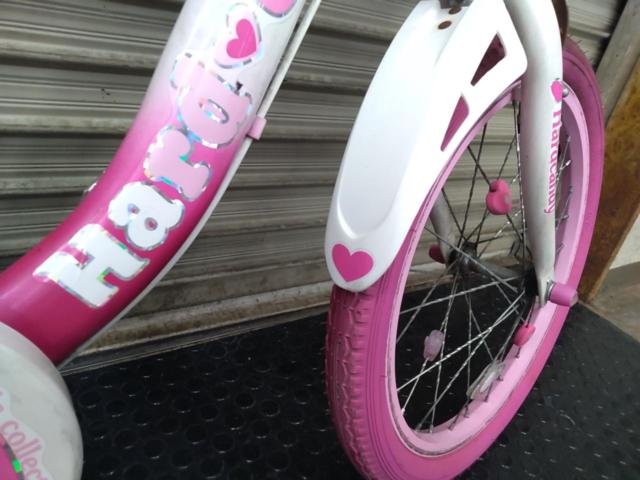 【わけあり現状販売】玉越工業 HardCandy 18×1.75インチシングルギアキッズサイクル ホワイト×ピンク