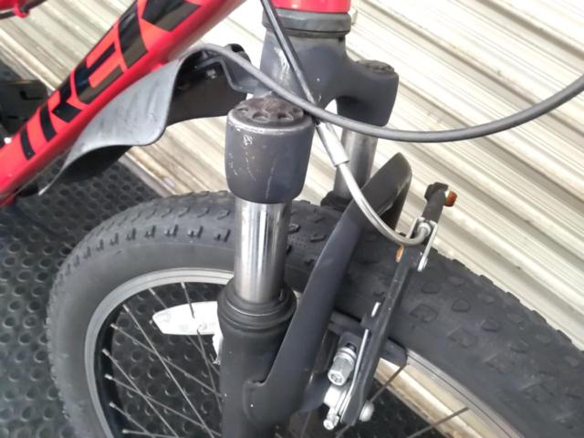 【わけあり現状販売】TREK PRECALIBER 24×2.25インチ外装8段変速マウンテンバイク レッド