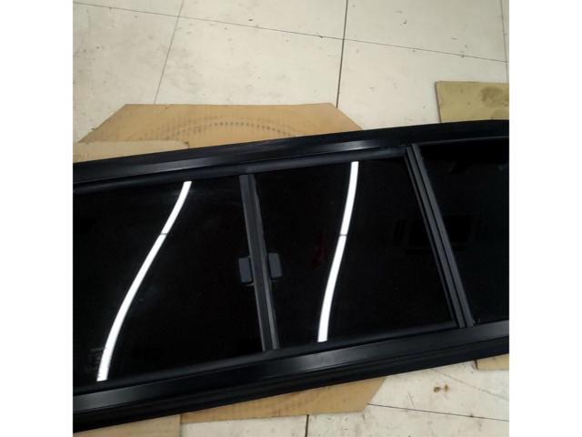 [Toyota
Hilux/RZ152
(New High)
Toyota genuine sliding rear window