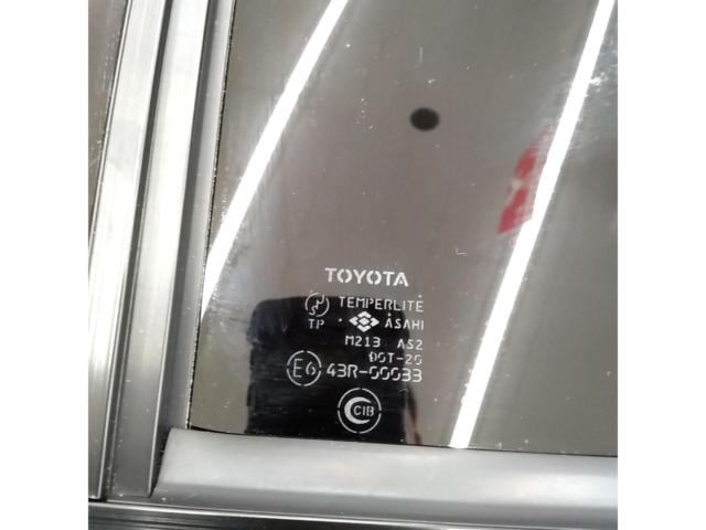 [Toyota
Hilux/RZ152
(New High)
Toyota genuine sliding rear window
