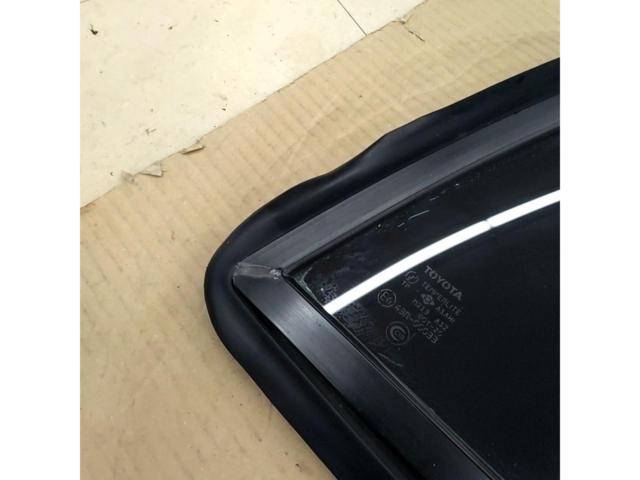 [Toyota
Hilux/RZ152
(New High)
Toyota genuine sliding rear window