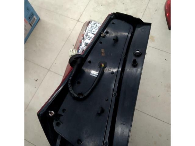 Wagon R/MH23S・AZ Wagon/MJ23S Valenti
Jewel LED tail lamp