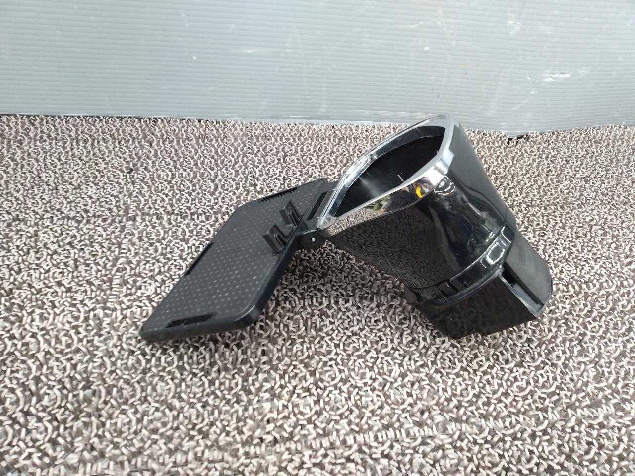 YAC
Drink holder with tray