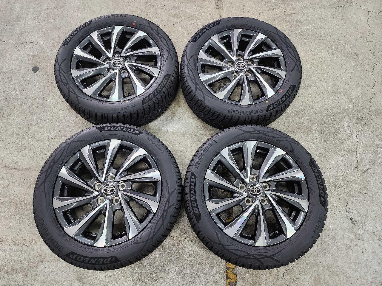 Toyota
Voxy
90 system
S-Z grade
Original wheel
+
(All seasons)
DUNLOP (Dunlop)
SYNCHRO
WEATHER
205 / 55R17
95V
XL