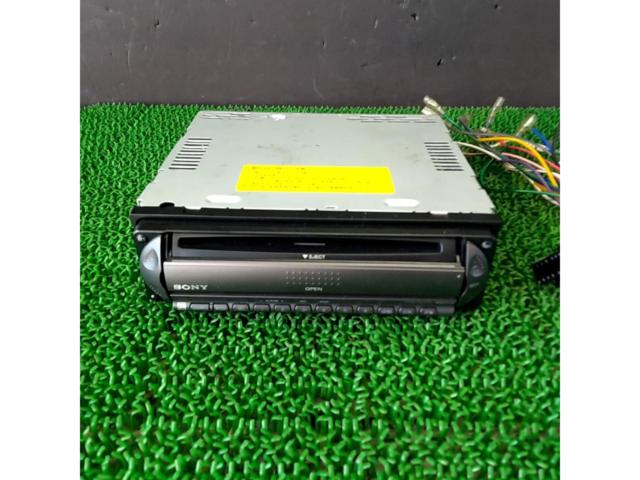 わけあり SONY CDX-R3300(MP3対応 FM/AM CDプレイヤー)【製造古い為】