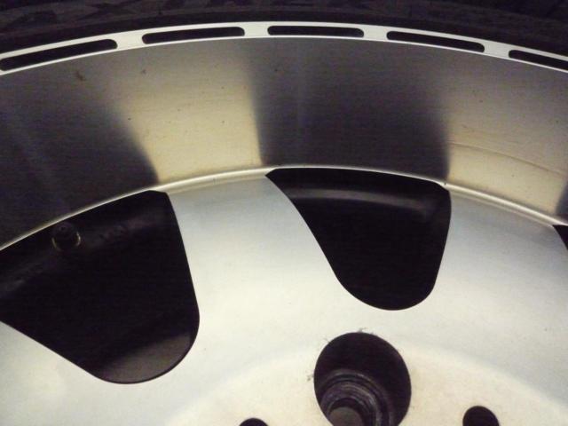 REVERSON
JAPAN
DR8
Deep rim wheel