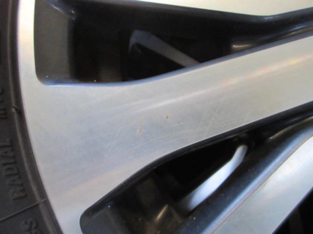 NISSAN
Serena / C26
Highway Star
Original wheel
(Z10083)