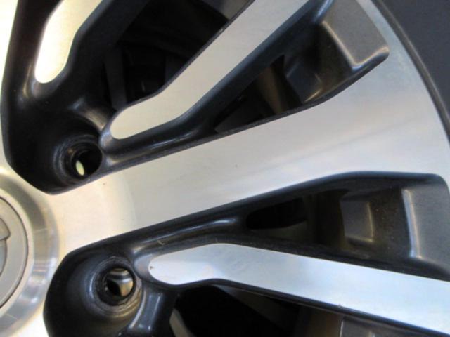 NISSAN
Serena / C26
Highway Star
Original wheel
(Z10083)