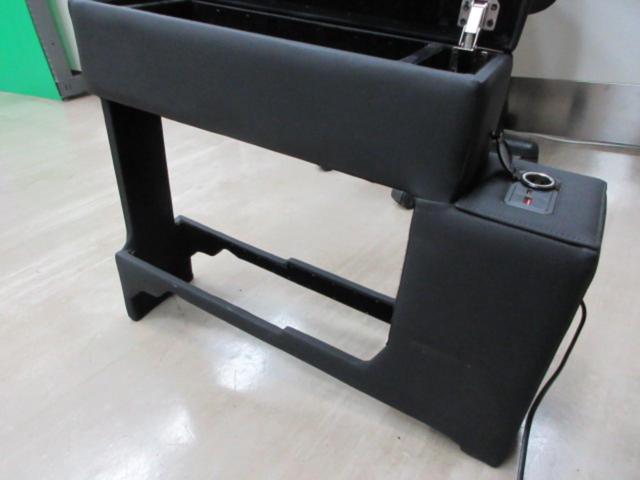 メーカー不明 センターコンソールBOX (Z10137)