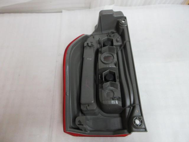 ※運転席側 ダイハツ LA600S タント純正テールレンズ (Z10159)