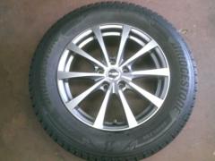 * For exclusive use of plain nut
HOT
STUFF
Exceeder + BRIDGESTONE
BLIZZAK
DM-V3
(Z10056)
