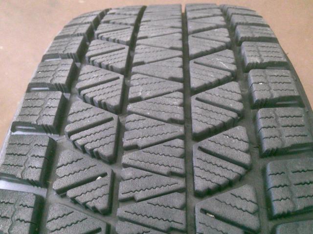 ※平座ナット専用 HOT STUFF Exceeder+BRIDGESTONE BLIZZAK DM-V3 (Z10056)