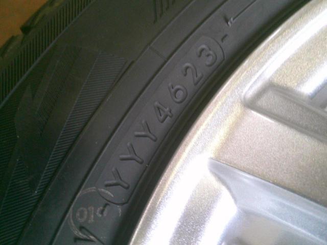 DUNLOP
MACBES
MB8+YOKOHAMA
iceGUARD
iG70
(Z10049)