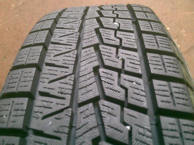 DUNLOP
MACBES
MB8+YOKOHAMA
iceGUARD
iG70
(Z10049)