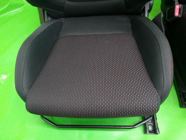 SUZUKI
ZC33S Sport original seats
Right and left