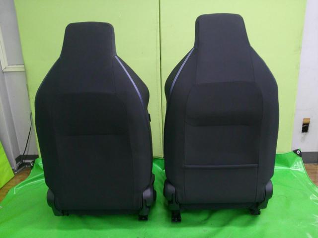 SUZUKI
ZC33S Sport original seats
Right and left