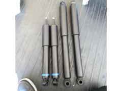 Toyota
Hiace 200
S-GL
4WD/Narrow Body
Genuine
Shock absorber
1 cars