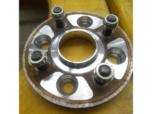 kics
Wide tread with spacer hub ring
15 mm