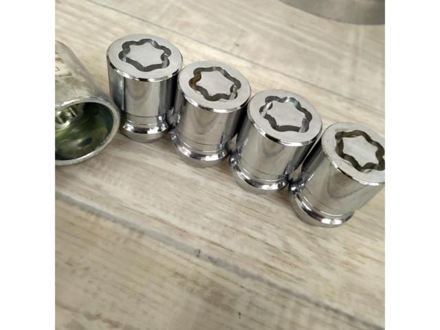 McGARD
Wheel lock nut
M12 × P1.5