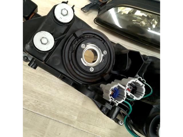 D-MAX
Inner Black
Crystal Head Light
Right and left
S15
Sylvia
For halogen car