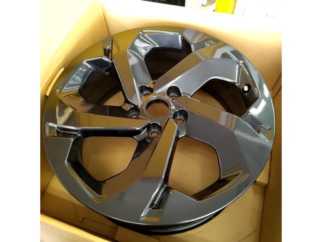 スバル  SK系フォレスター SPORT 純正 ホイール