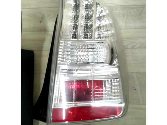 Toyota
30 series
Prius previous term
Genuine
Cold weather model
Tail lens
Right and left