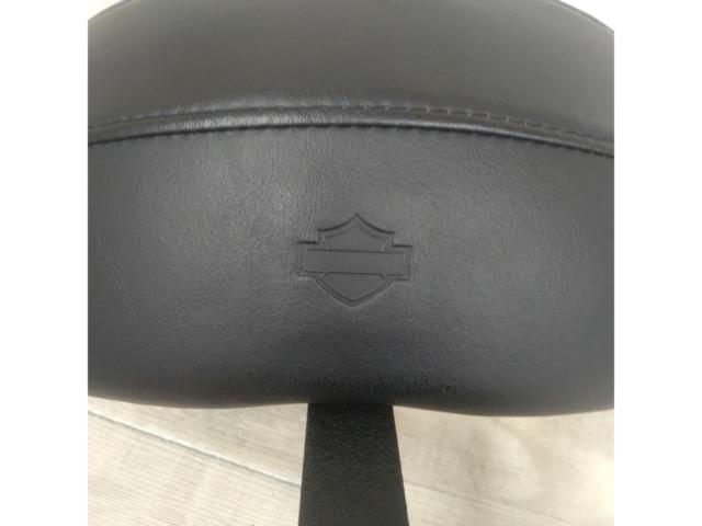 ハーレー ダイナ 純正 シート