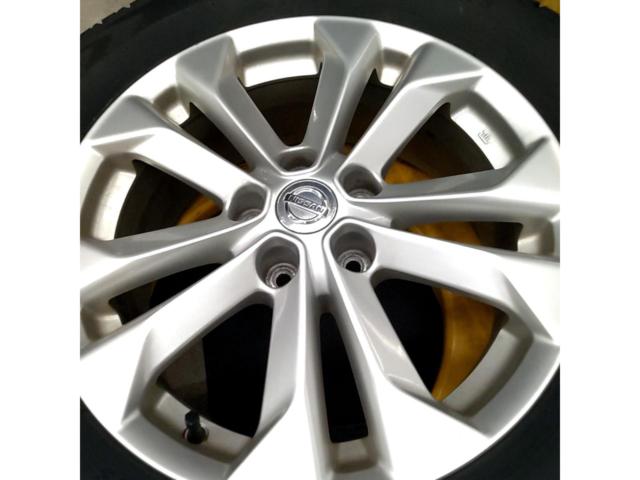 Nissan genuine T32 X-Trail genuine wheels + YOKOHAMA
iceGUARD
G075