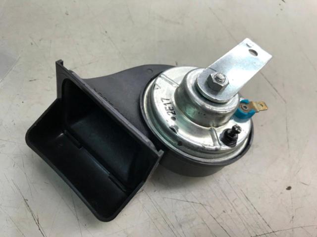 KNIGHT
HORN
Horn
LO side
KUG-70A