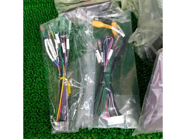 ☆未使用/有機ELフラッグシップモデル/☆ Panasonic(パナソニック) CN-F1X10C1DA Strada フルセグ内蔵10インチフローディングナビ