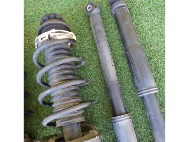 Honda original (HONDA)
Insight / ZE2
Genuine suspension kit