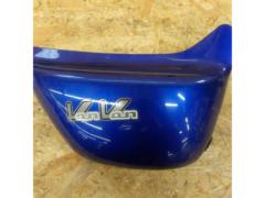 【SUZUKI】VANVAN200 純正サイドカバー 右側のみ