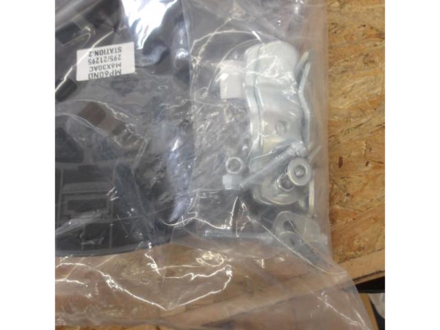 【ライダース】【GIVI】GIVI汎用ベース MP60ND 品番31335
